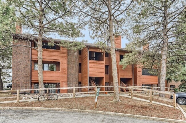 Building Photo - 1925 Centennial Dr Rental