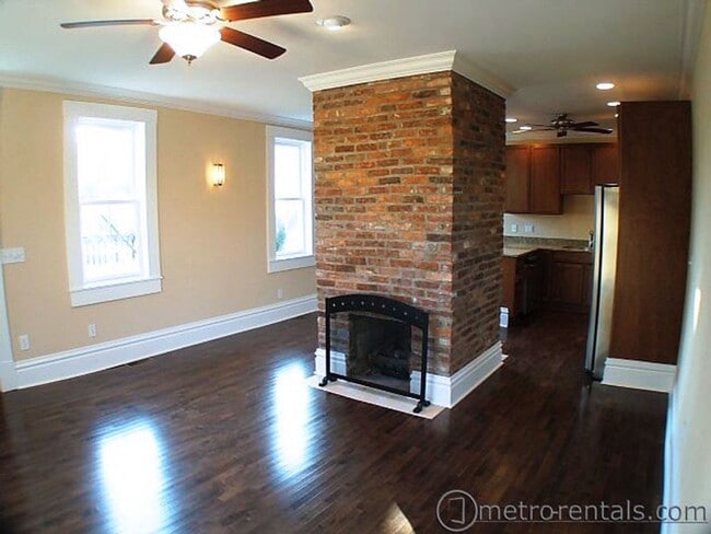 Photo - 264 E Kossuth St