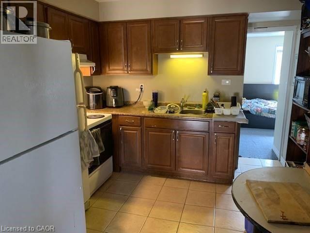 Photo - 65 Cardill Crescent Unité A