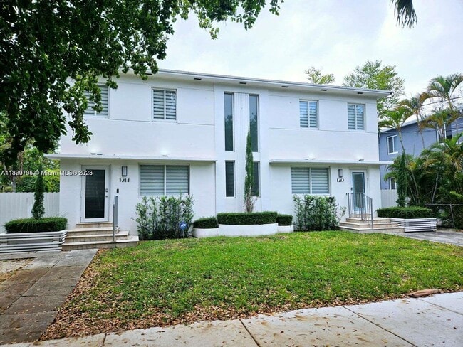 Building Photo - 1244 SW 13th Ave Unit 1 Rental