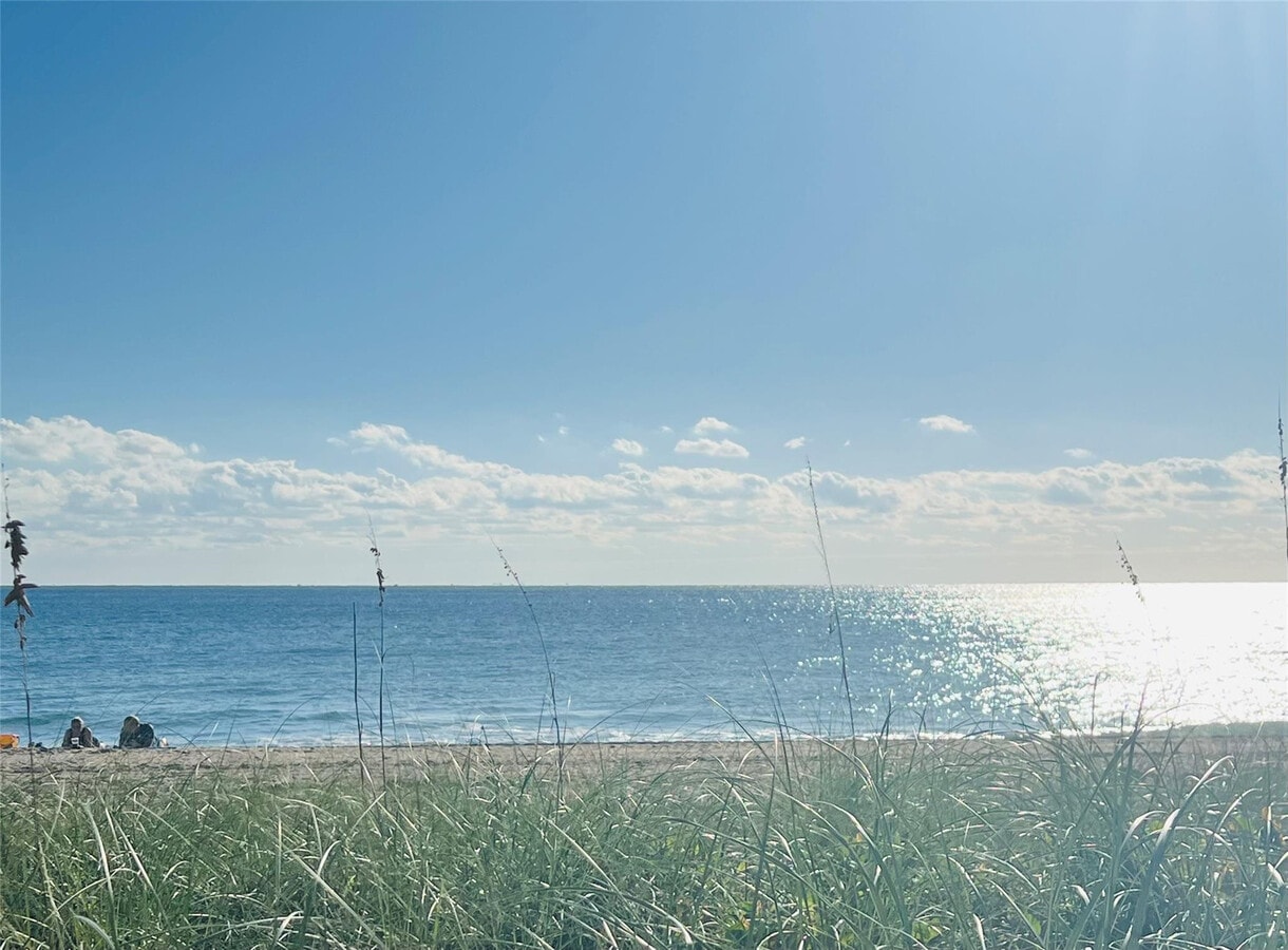 Photo - 2404 NE 33rd Ave Unidad 11