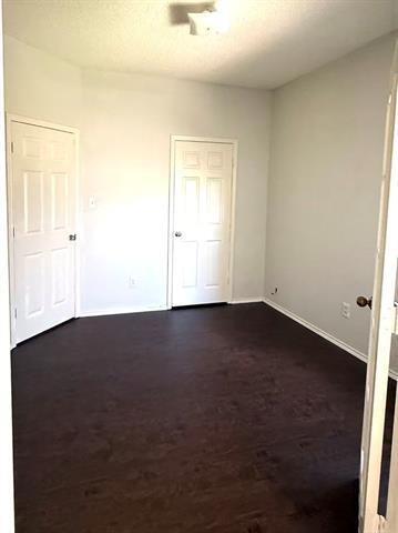 Photo - 6912 Hickory Creek