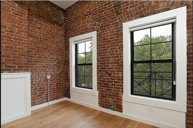 Photo - 102 Forsyth St Apartment Unit 15
