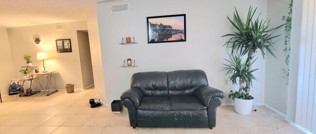 Photo - 9481 Highland Oak Dr Unit 511