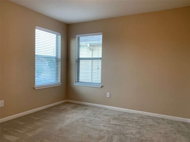 Building Photo - 17038 Wilthorne Gardens Ct