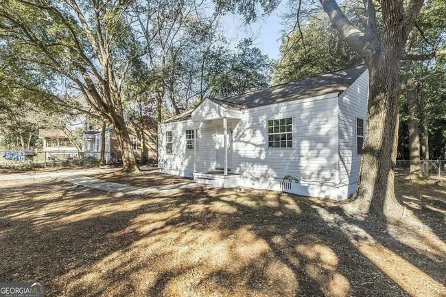 Photo - 301 Diggs Blvd
