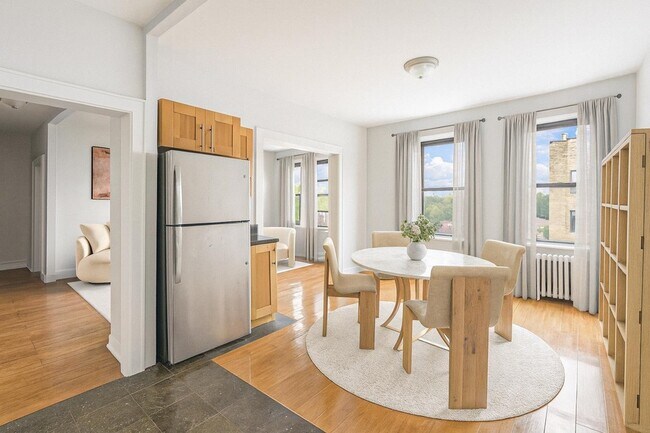 Photo - 277 Harrison Ave Unit E7