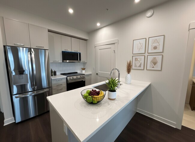 Photo - 5382-200 200 St