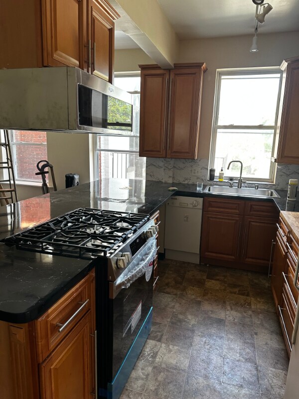 Photo - 1315 Park Rd NW