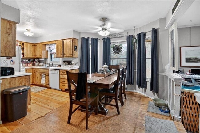 Building Photo - Shorecrest Unit 5216