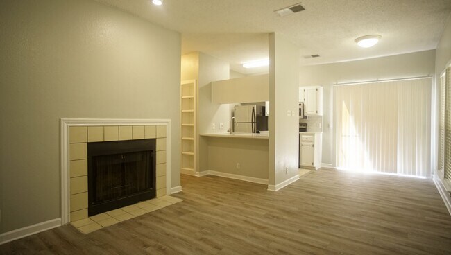 Photo - PRELEASE 8/15/2025 2/2 with Large Private ... Unit 107