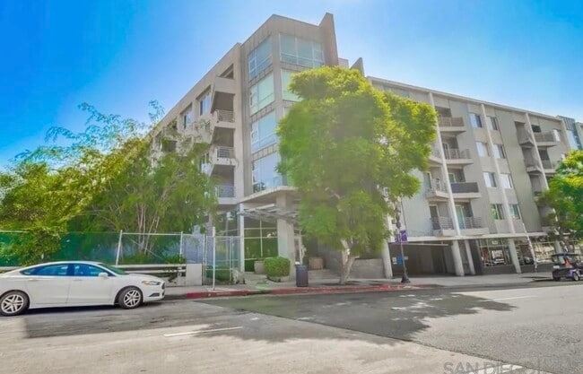 Building Photo - 1643 6th Ave Unit 412