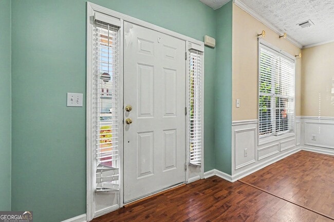 Photo - 375 Clairidge Ln SW