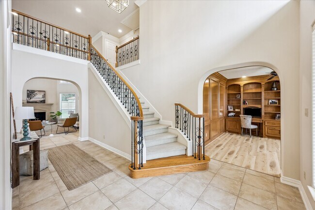 Photo - 2210 Bywater Dr