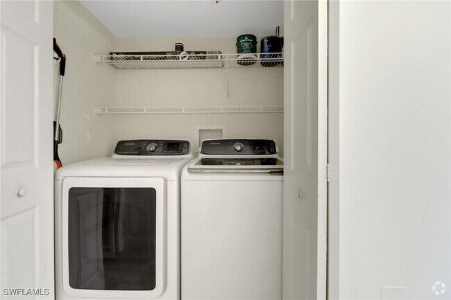 Building Photo - 1220 Wildwood Lakes Blvd Unit 108 Rental