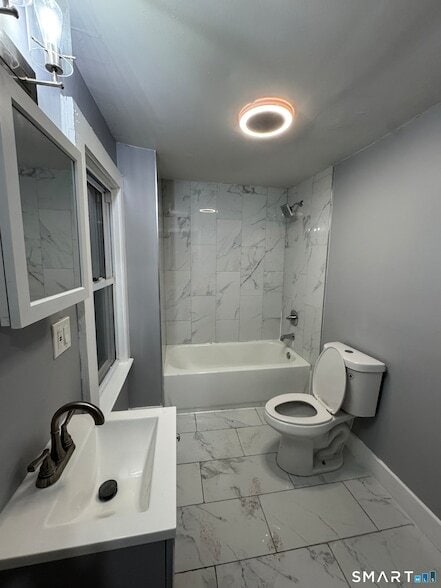 Photo - 32 Alstrum St Unit 2