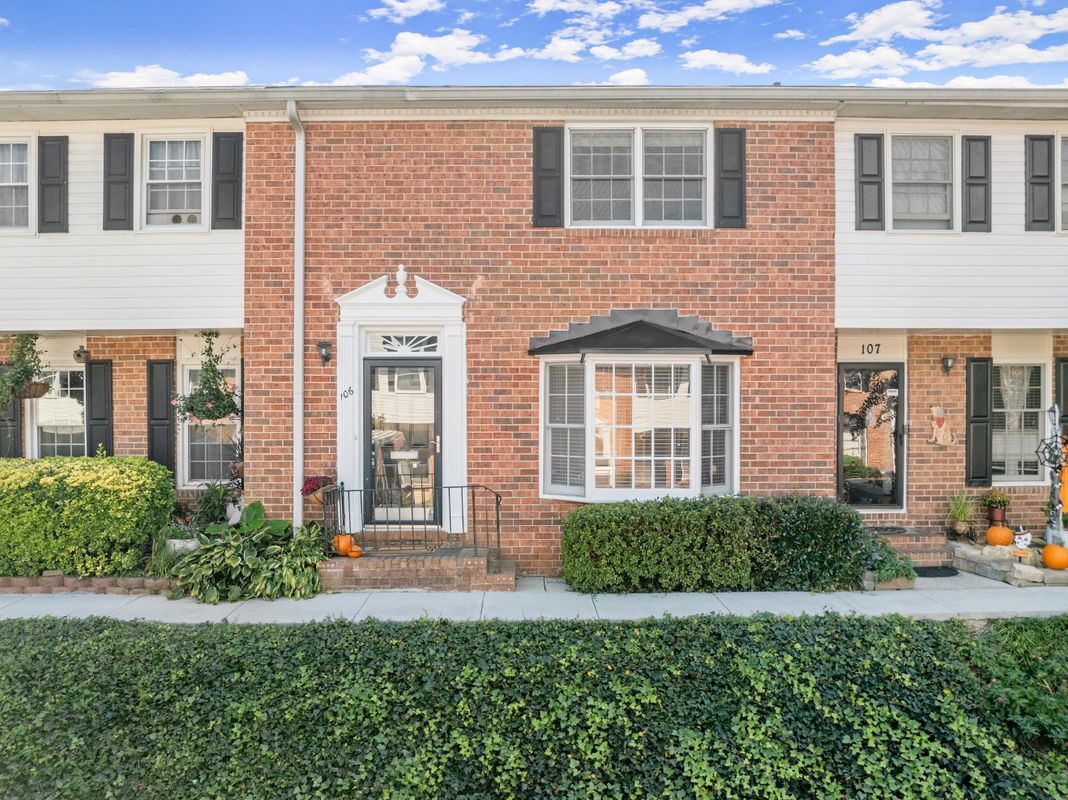 Photo - 6520 Roswell Road, 106