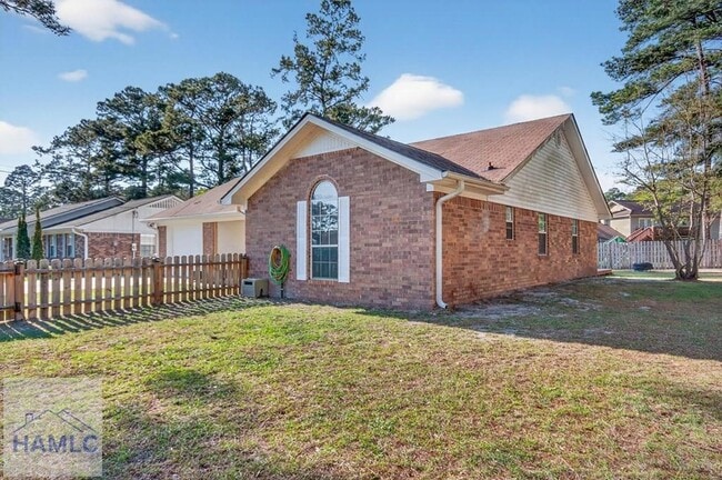 Photo - 606 Windhaven Dr