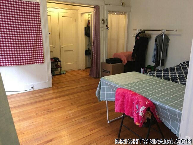 Building Photo - 88 Washington St Rental