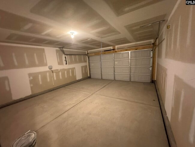 3062 Hallsdale Dr