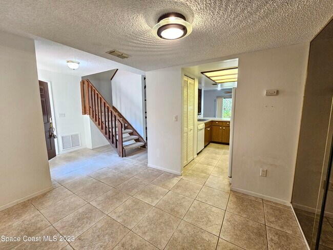 Photo - 8779 Cocoa Ct