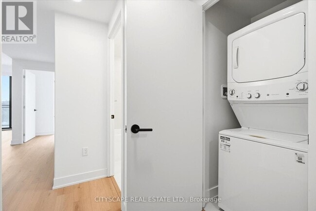 Photo - 758 Dovercourt Rd Unit 701