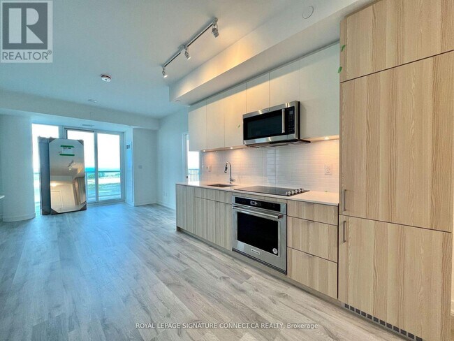 Photo - 220 Missinnihe Wy Unité 706