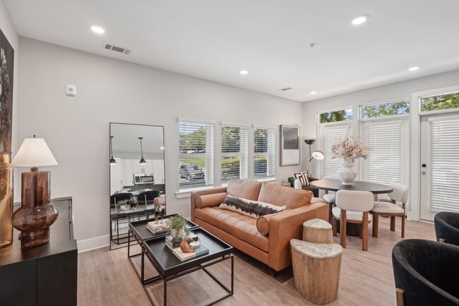 900 Willow