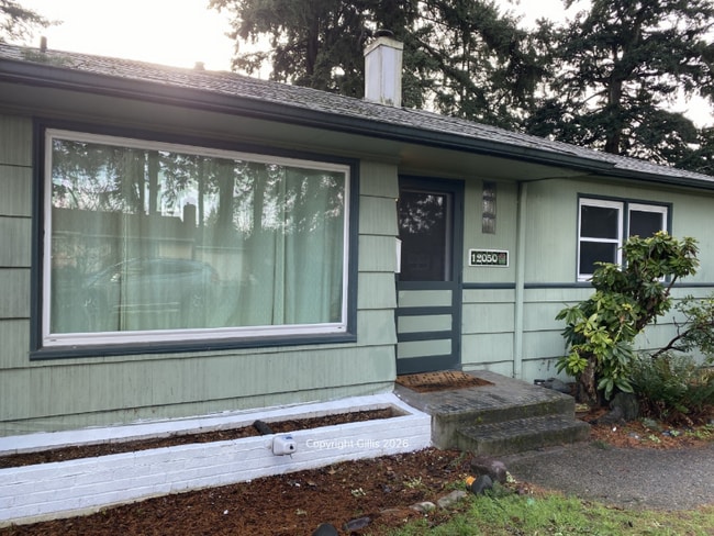 Photo - 12050 NE Broadway