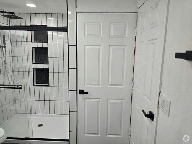 Building Photo - 463 U St Rental