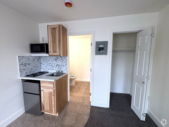 Building Photo - 1675 S State St Rental