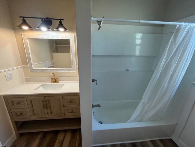 Photo - Updated Downtown Sonora Apartment Unit 5