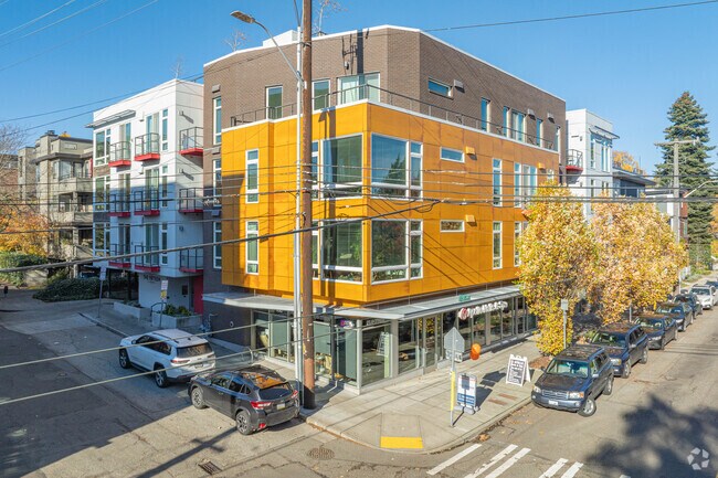Primary Photo - The Fifteen - Modern Living Meets Capitol ...