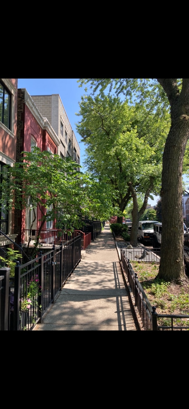 Photo - 1645 N Wolcott Ave Unidad 1F