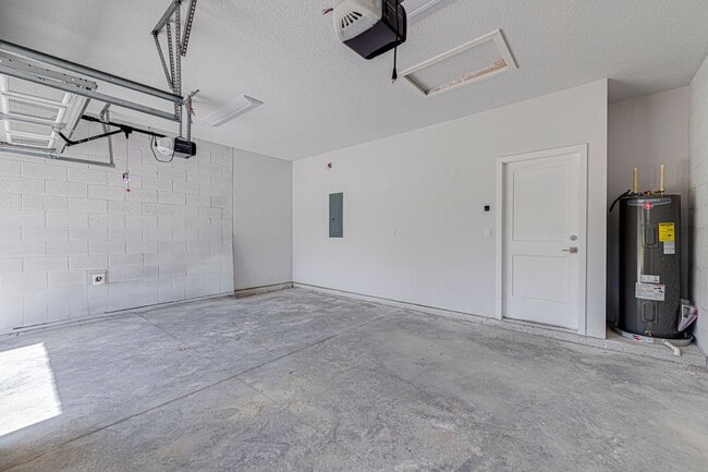 Photo - 241 N Pine Ave