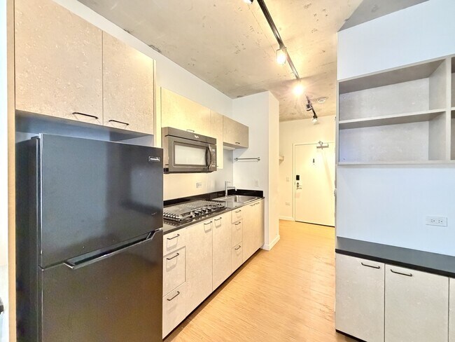 Photo - 1515 N Fremont St Unit 312