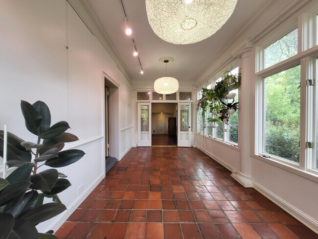 Photo - 820 Fleming Ave