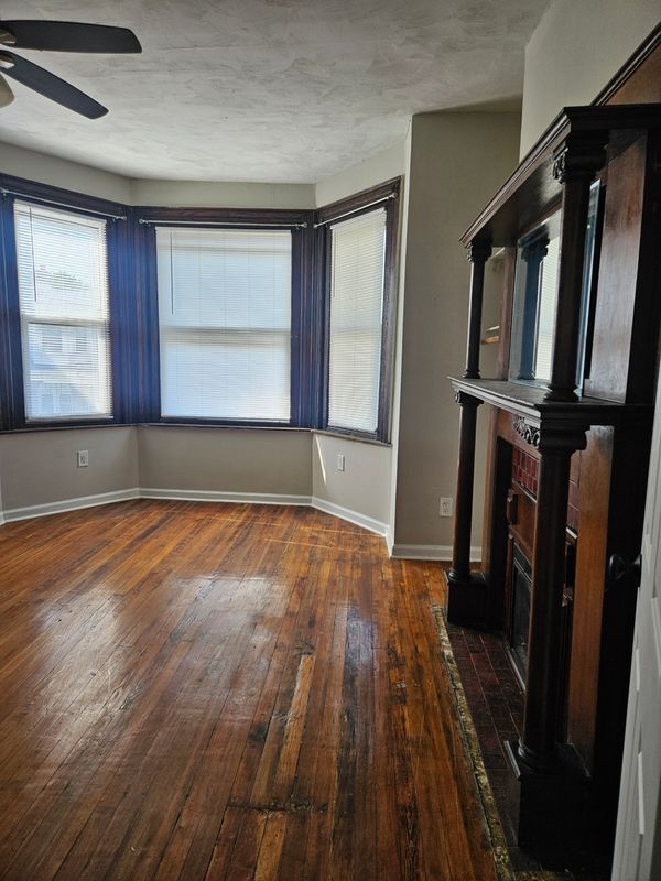 Photo - 5325 Webster St Unit 2nd fl