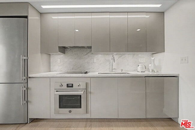 Photo - 1050 S Grand Ave Unit 905