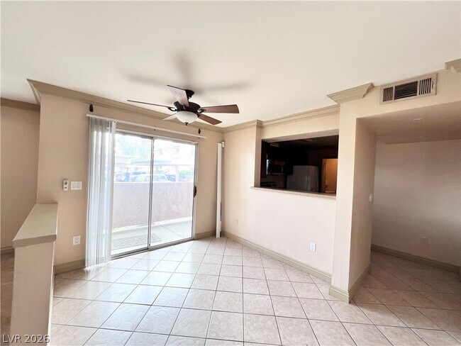 1150 N Buffalo Dr Unit 1077