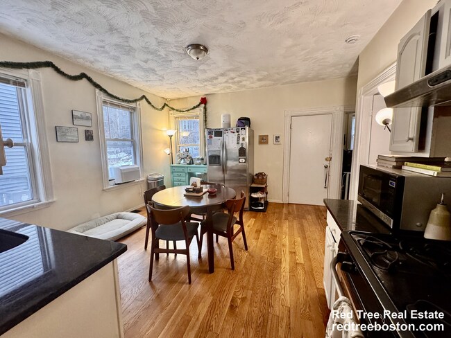 Photo - 26 Egleston St Unit 1