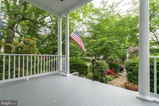 720 Gladstone Ave Unit #3