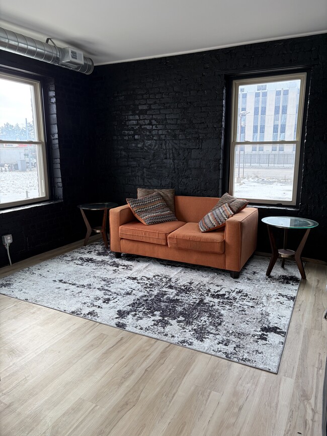 Building Photo - The Atrium Apartments