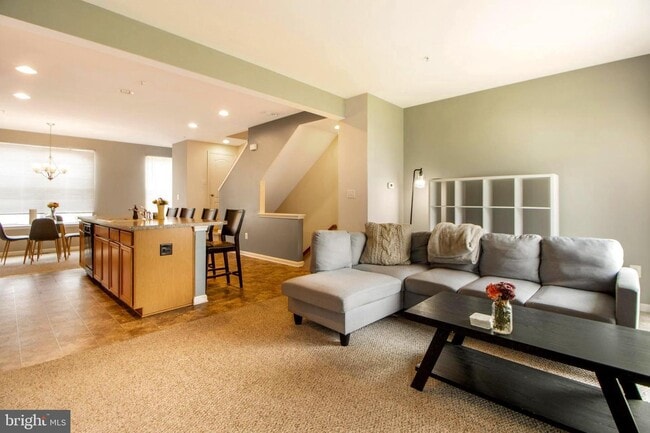 7720 Village Park Dr