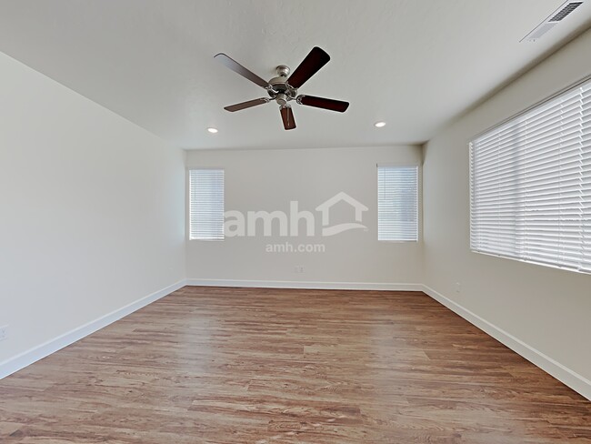 Photo - 9334 W Dove Creek St