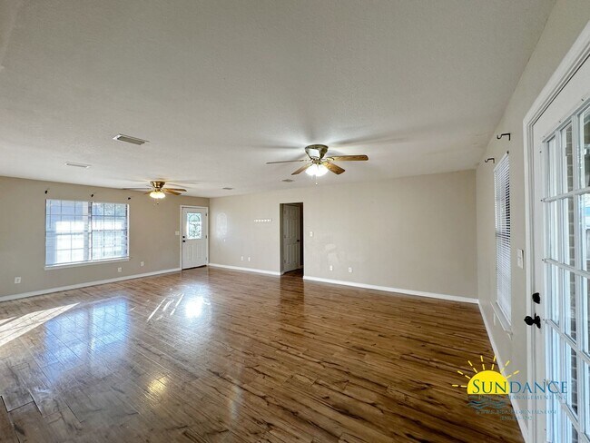 Photo - Beautiful 3 Bedroom Home in Fort Walton Be...