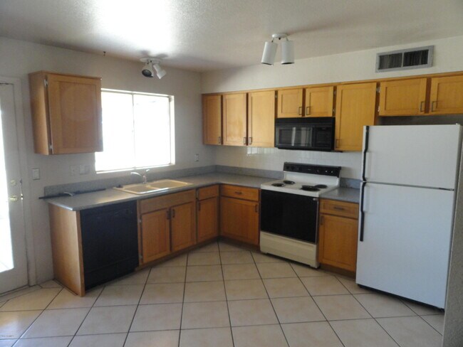 Photo - 3338 W Tonto Ln