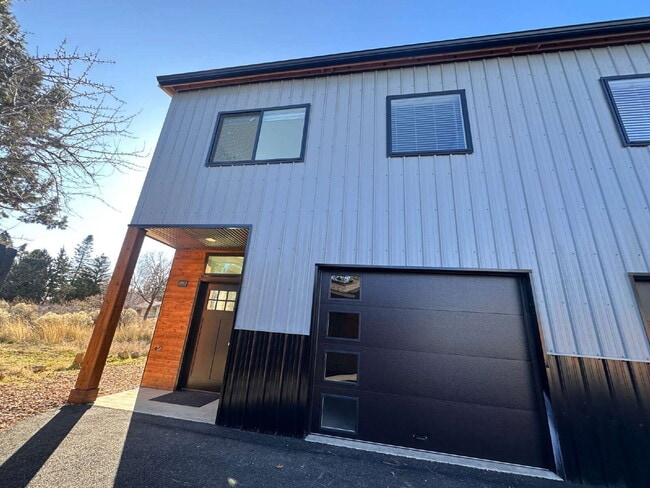 Photo - 20611 Independence Way Unidad 2