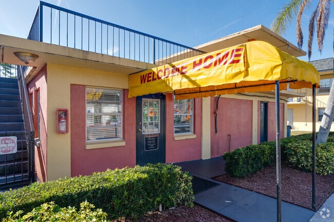 5465 Curry Ford Rd Orlando, Florida 32812 - Hollow Brook