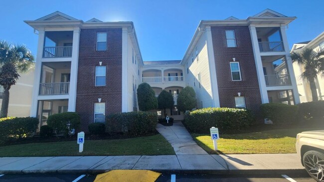 Building Photo - 476 River Oaks Dr